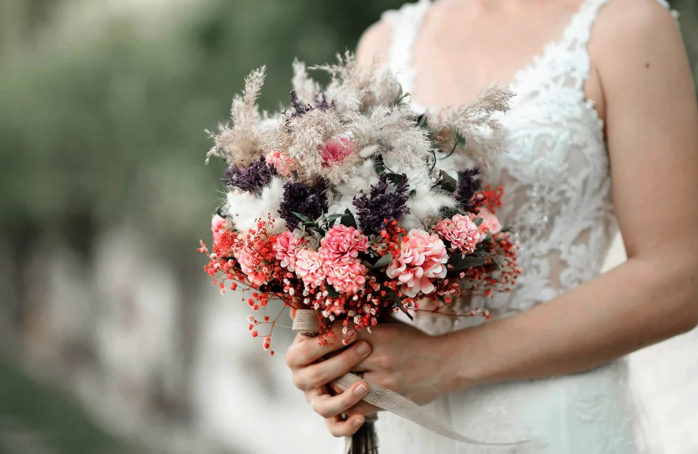 17.1 แนะนำช่อดอกไม้เจ้าสาวให้เข้ากับลุคและธีมงานมากที่สุด