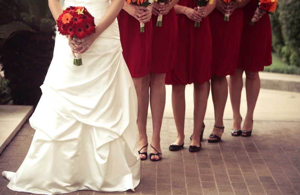 ธีมงานแต่งสีแดง ไอเดียจัดงานแต่งสุดหรูดูมีระดับ อลังการตั้งแต่ต้นจนจบ